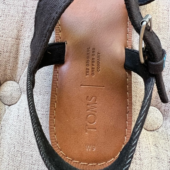 TOMS Sicily Black Canvas Denim Sandals Size (9W) - Picture 5 of 5